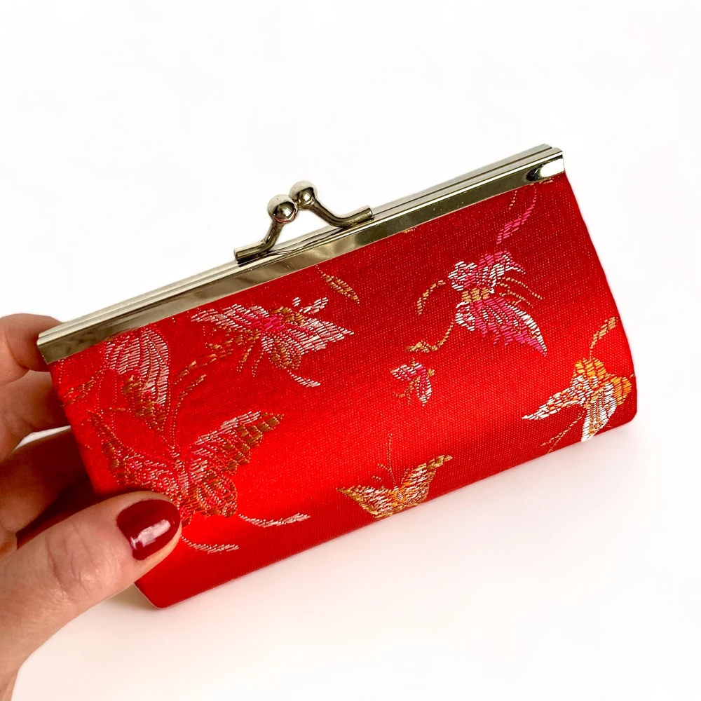 dreamy red wallet